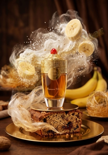 Odlewka Banana Bliss jest dostępna w Miraya Atar. Dojrzały banan, bita śmietana i kokos łączą się z cukrową watką, wanilią oraz tonką, tworząc obłędnie apetyczną i słodką kompozycję gourmand.
