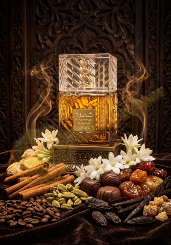 Odlewka Khamrah Qahwa jest dostępna w Miraya Atar, zachwycając bogatą kompozycją gourmand. Aromatyczna kawa, cynamon i daktyle łączą się z pralinami, kardamonem i białymi kwiatami, opierając się na ciepłej bazie z wanilii i bobu tonka.