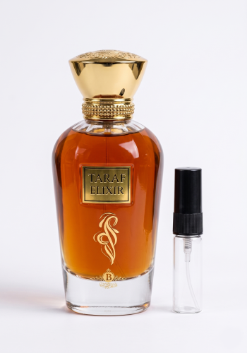 Odlewka Taraf Elixir jest dostępna w Miraya Atar i zachwyca swoją zmysłową, słodką kompozycją. Soczyste truskawki oraz jeżyny przeplatają się z nutami ciepłej wanilii, ambry i subtelnych białych kwiatów, tworząc niezwykle elegancki zapach.