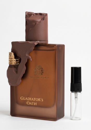 Odlewka Gladiator's Oath jest dostępna w Miraya Atar. Kardamon i szafran łączą się z konwalią, ylang-ylang oraz jaśminem na słodkiej bazie z wanilii, karmelu, bursztynu i sandałowca, tworząc głęboki, szlachetny zapach.