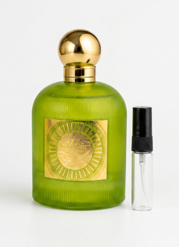 Odlewka Pear Potion jest w Miraya Atar. Gruszka i jabłko łączą się z maślanym karmelem oraz jaśminem na owocowo-piżmowej bazie z maliny, tworząc niezwykle słodki, uzależniający zapach.