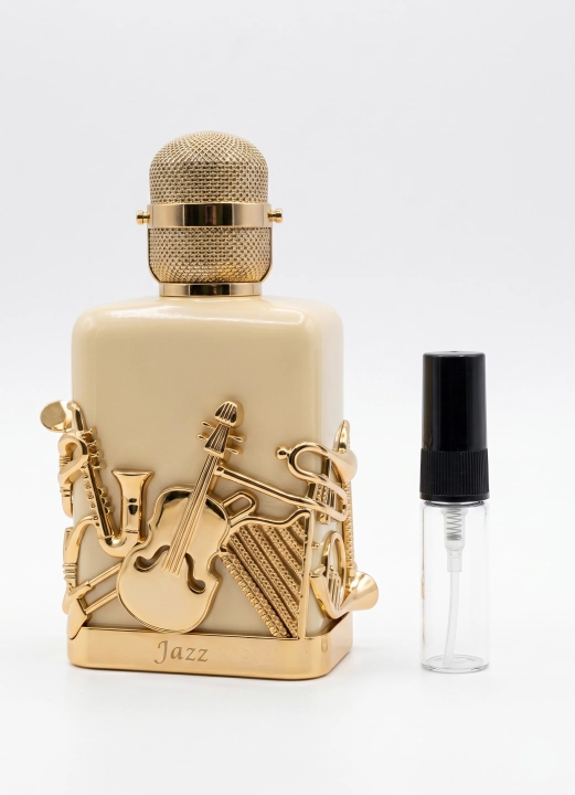 Odlewka Notes Jazz jest w Miraya Atar. Cynamon i szafran łączą się z miękkim zamszem, ylang-ylang oraz jaśminem na głębokiej, zmysłowej bazie z wanilii, drzewa sandałowego, tytoniu, piżma i olibanum, tworząc niezwykle elegancki zapach.