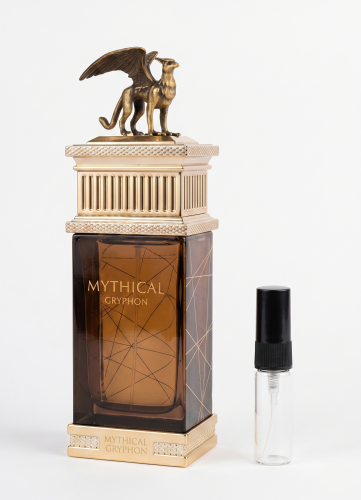 Odlewka Mythical Gryphon jest w Miraya Atar. Szafran, pieprz, bergamotka i kardamon łączą się z Akigalawood, różą, cedrem i cynamonem na głębokiej bazie z wetywerii, bursztynu, paczuli i wanilii, tworząc niezwykle wyrazisty, luksusowy zapach.