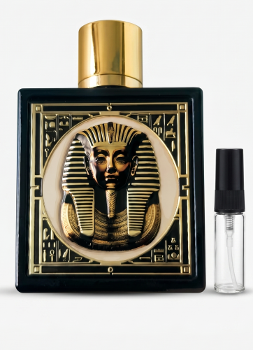 Odlewka Pharaoh jest dostępna w Miraya Atar. Kardamon, olej jałowcowy, szafran i nuty alkoholowe łączą się z zamszem, kawą oraz benzoesem na bazie z wanilii, tonki, drzewa gwajakowego, labdanum i drzewa bursztynowego. To głęboki, orientalny zapach.