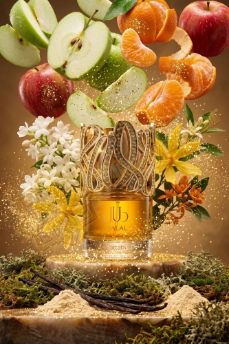 Odlewka Dalal jest dostępna w Miraya Atar. Chrupkie jabłko i słodka mandarynka łączą się z jaśminem, ylang-ylang oraz kwiatem pomarańczy na bazie z ciepłej wanilii, piżma i mchu dębowego, tworząc elegancką kompozycję.